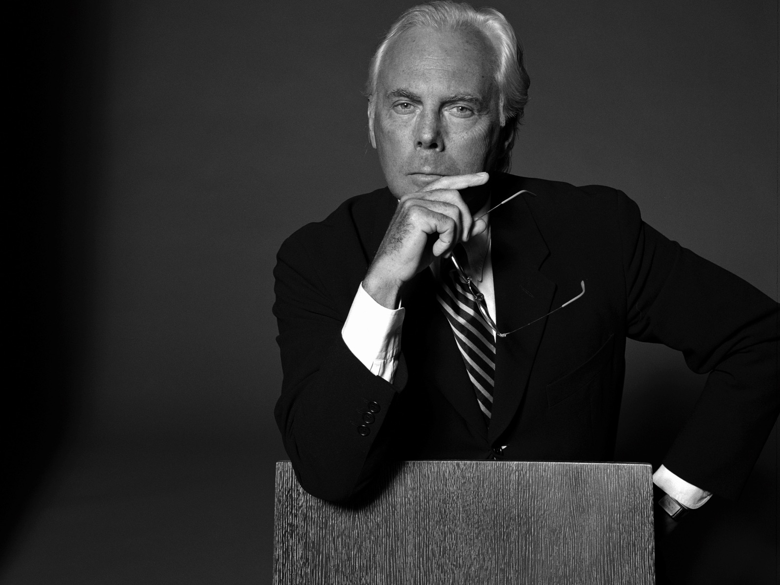 Addio a Giorgio Armani, insostituibile maestro dell’eleganza italiana