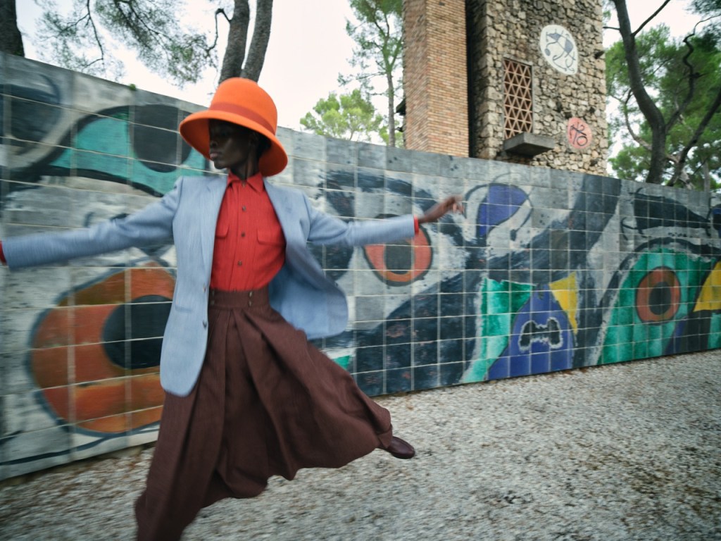 Loro Piana alla Fondation Maeght: la nuova campagna è una fuga poetica nell’arte