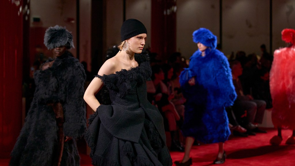 FW26-27: il nuovo essenziale di Bottega Veneta