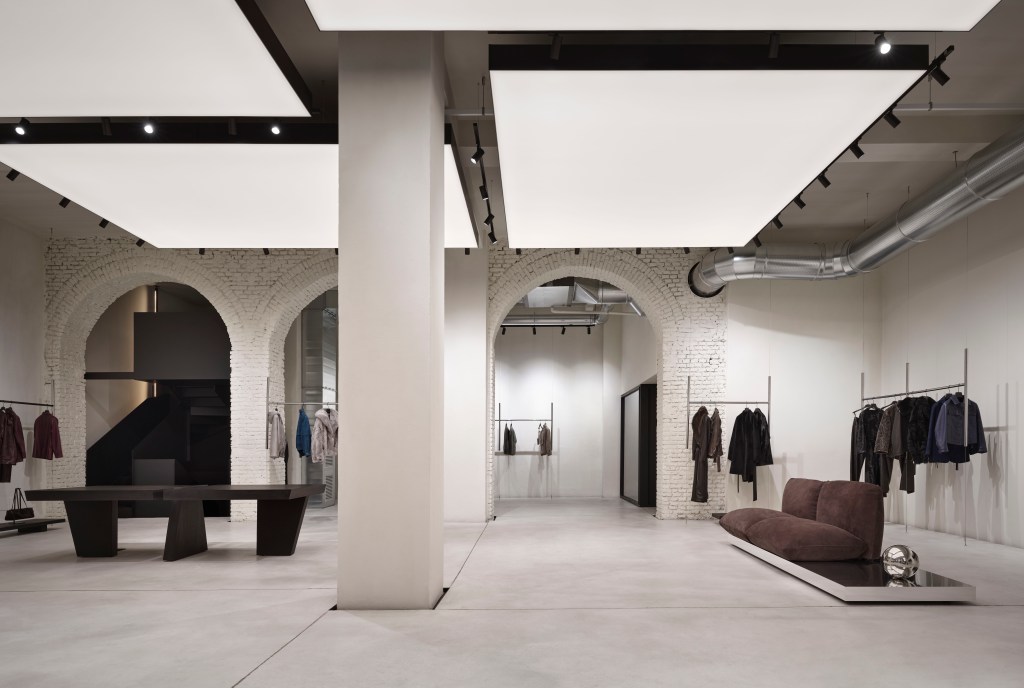Parisotto + Formenton Architetti firmano il nuovo showroom di Salvatore Santoro a&nbsp;Milano