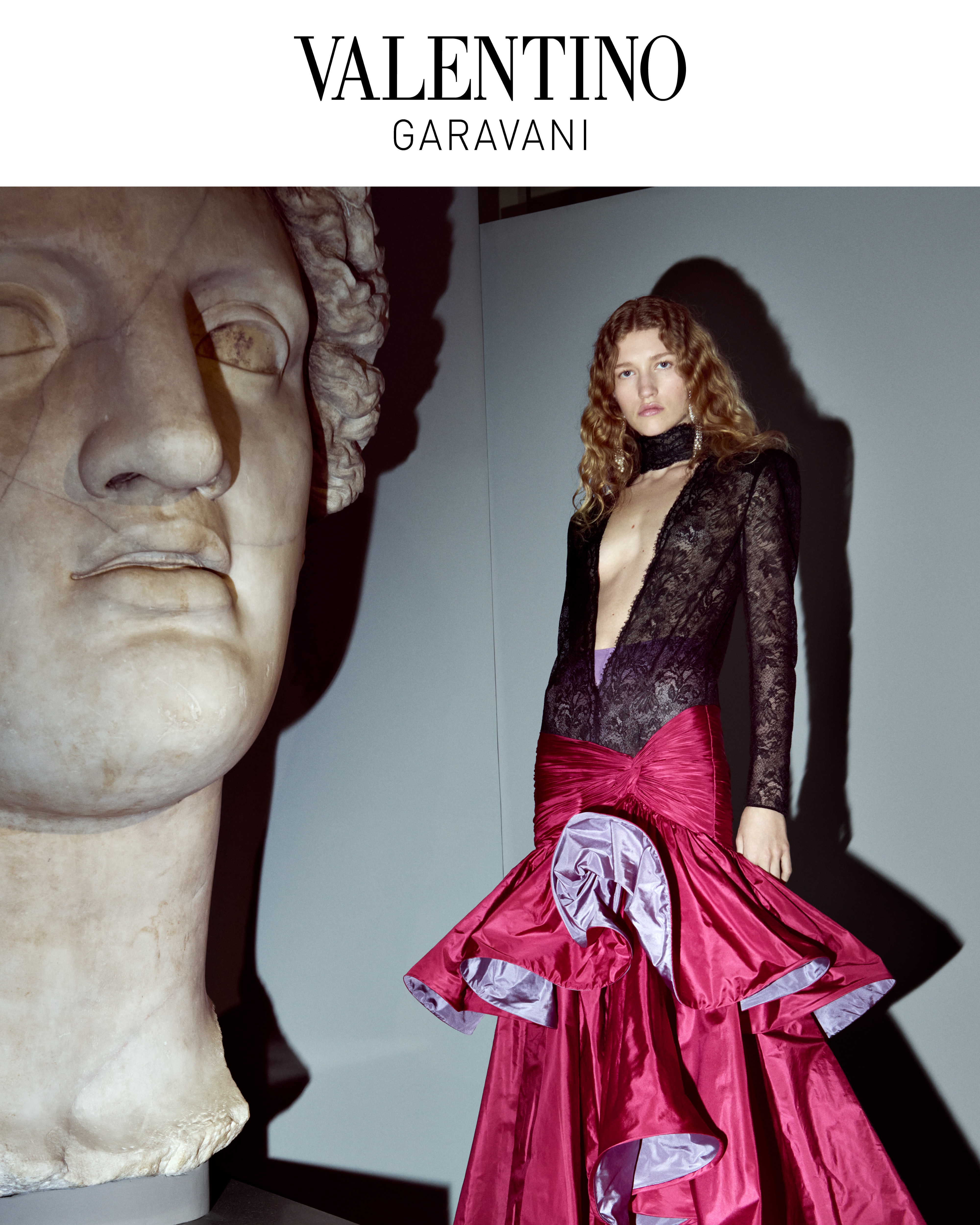 Interferenze, la campagna Valentino FW26 che parla di spazio e tempo